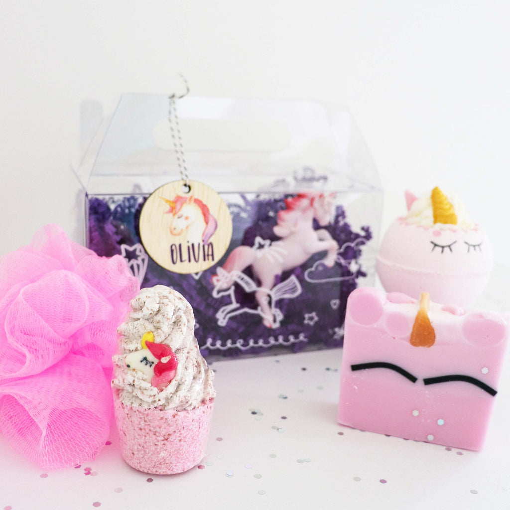 Unicorn bath gift set with toy