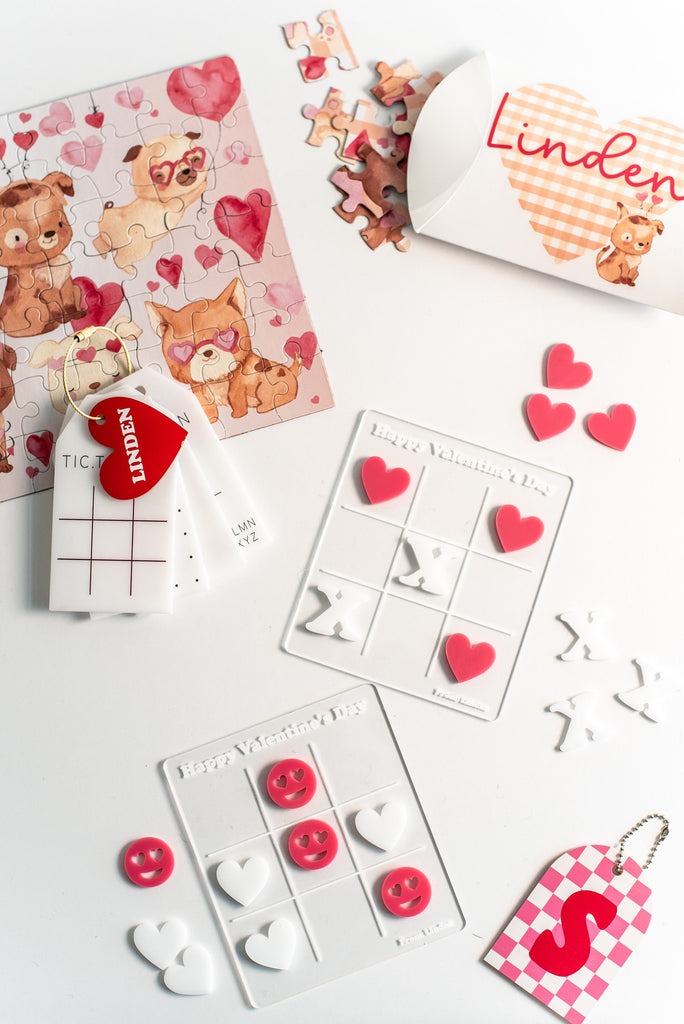 Dry erase travel games with name charm, on the go kids activities, acrylic tic tac toe, classroom Valentine’s Day gifts, Valentine’s Day