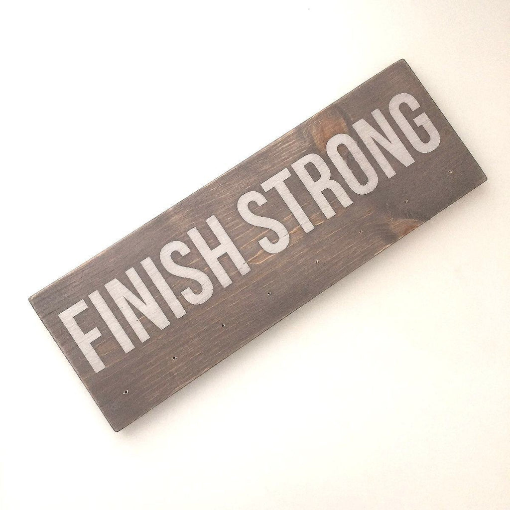 AWARD BOARD - FINISH STRONG
