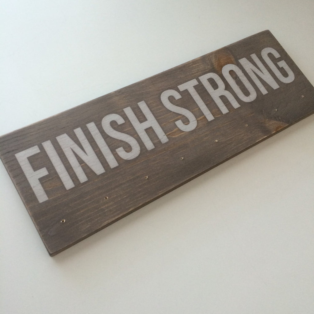 AWARD BOARD - FINISH STRONG