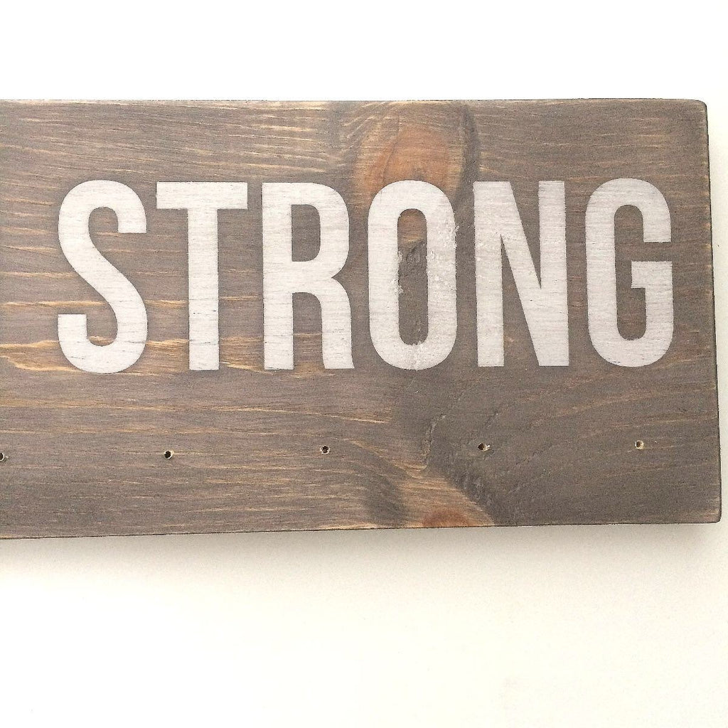 AWARD BOARD - FINISH STRONG